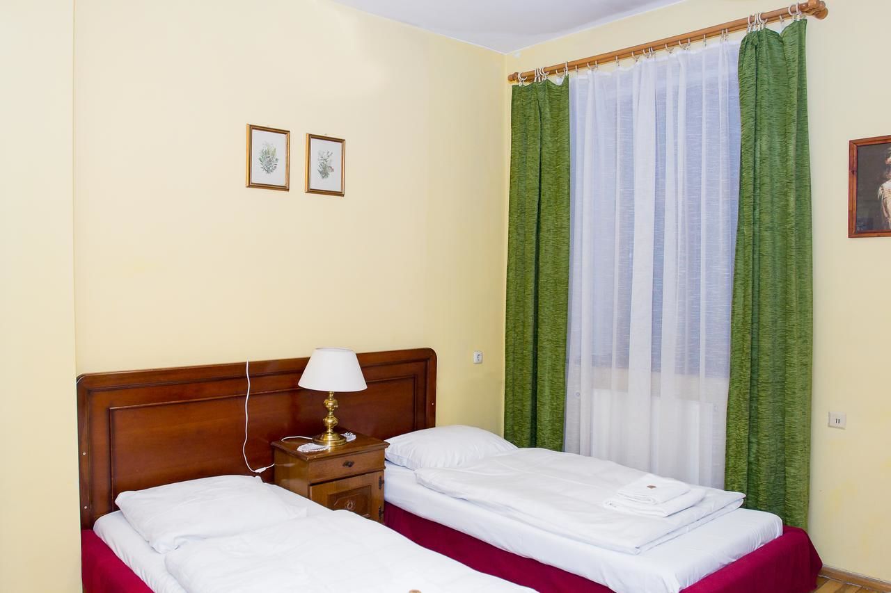 Отель Hotel Karkonosze Каменна-Гура-27