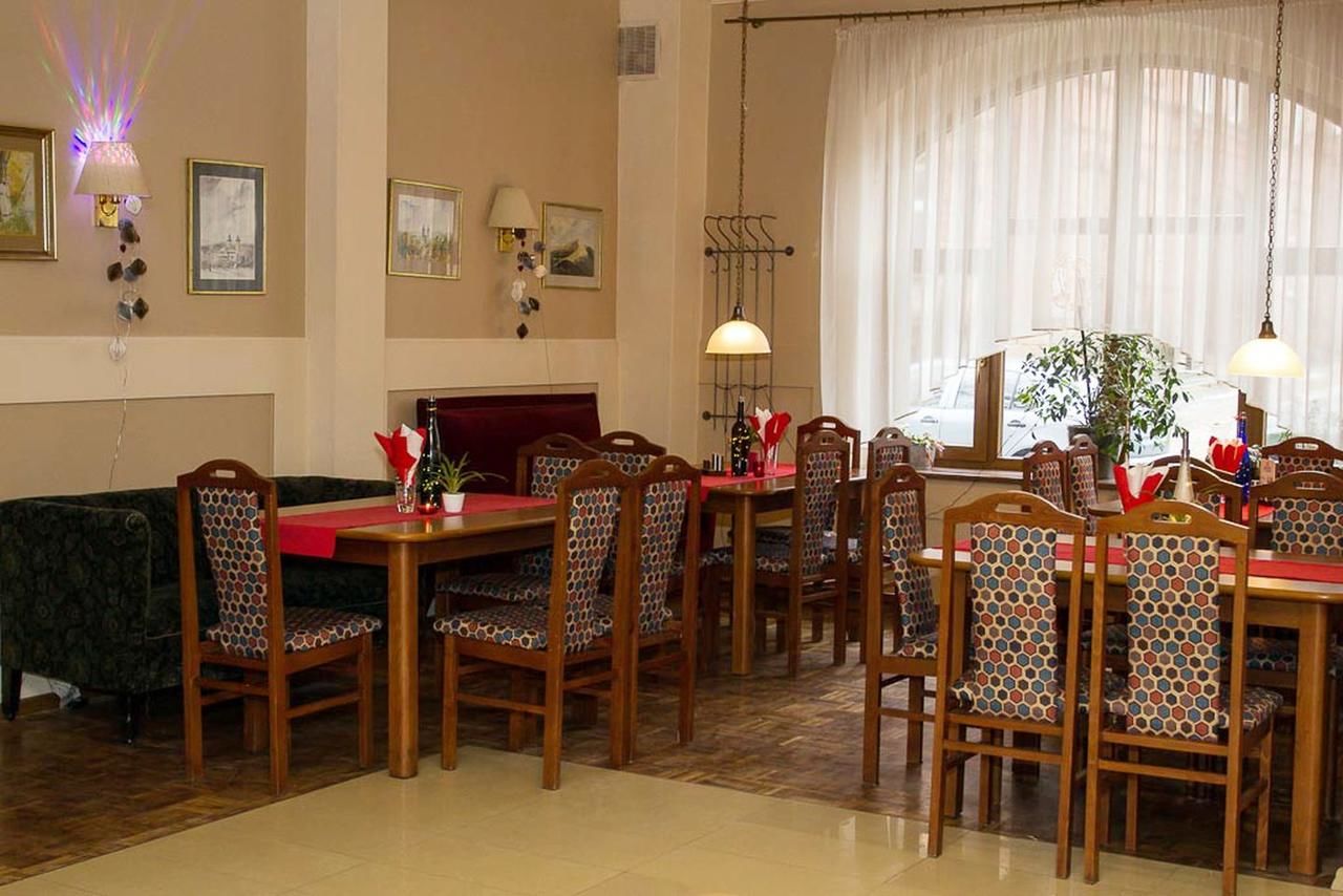 Отель Hotel Karkonosze Каменна-Гура-36