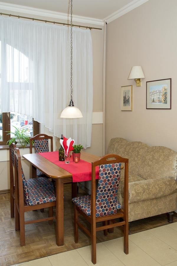 Отель Hotel Karkonosze Каменна-Гура-38