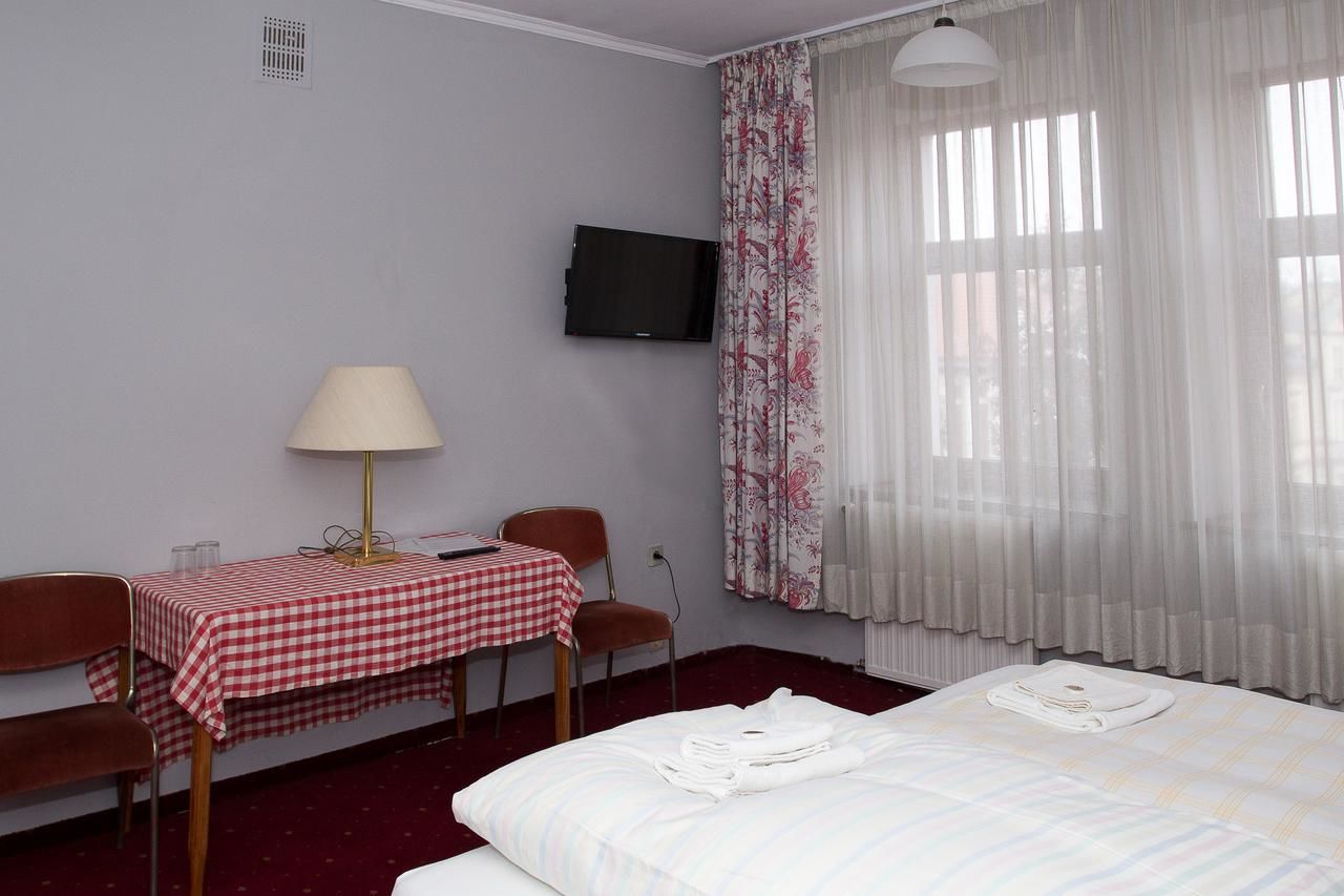 Отель Hotel Karkonosze Каменна-Гура-47